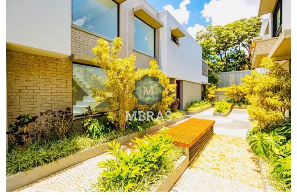 Linda Casa de Condominio no Bairro de Moema SP, 3 suítes e 355m2 - foto 0
