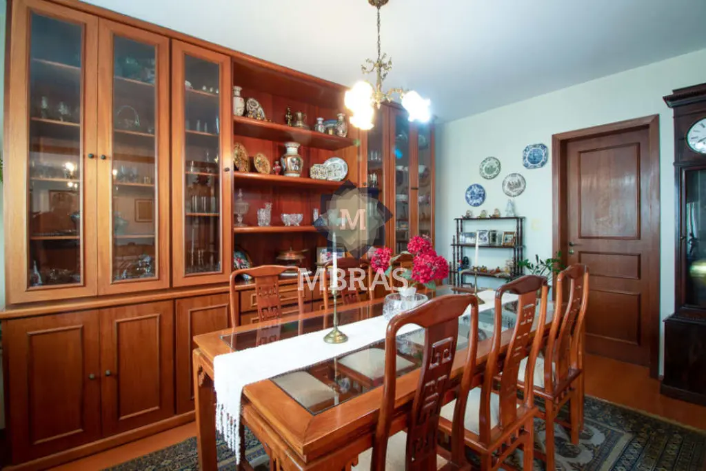 Amplo apartamento com 4 dormitórios e 180 m² no melhor do Campo Belo! - foto 0