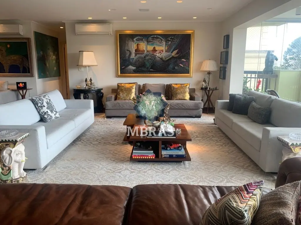 MARAVILHOSO APARTAMENTO NO MELHOR ESTILO NEOCLÁSSICO - foto 0