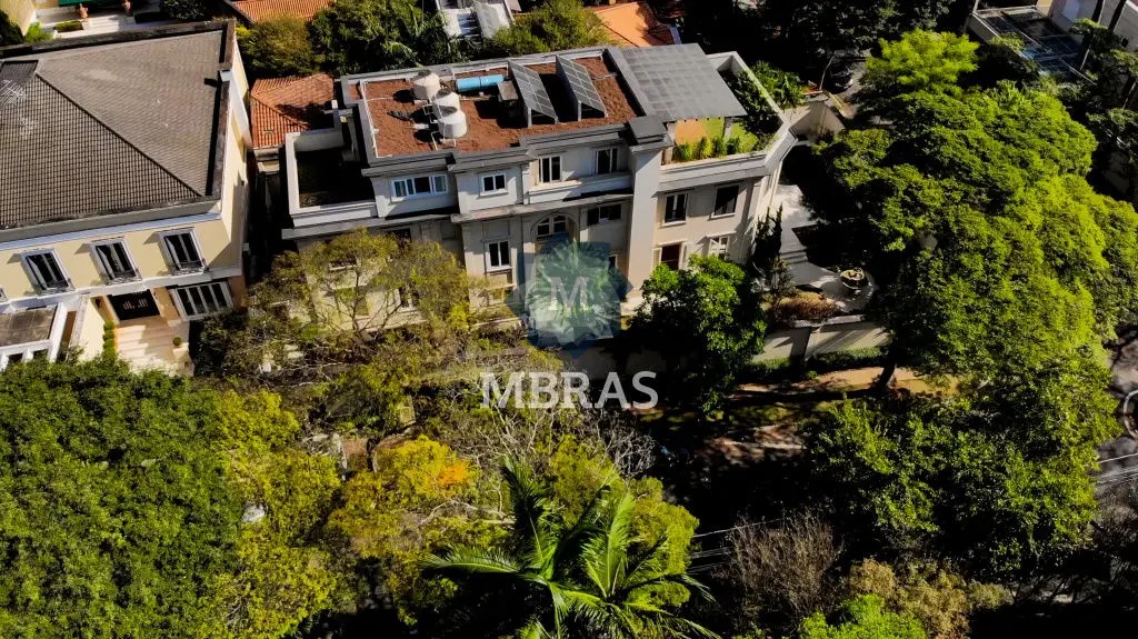 MARAVILHOSA RESIDÊNCIA NO MELHOR DO JARDIM EUROPA - foto 0