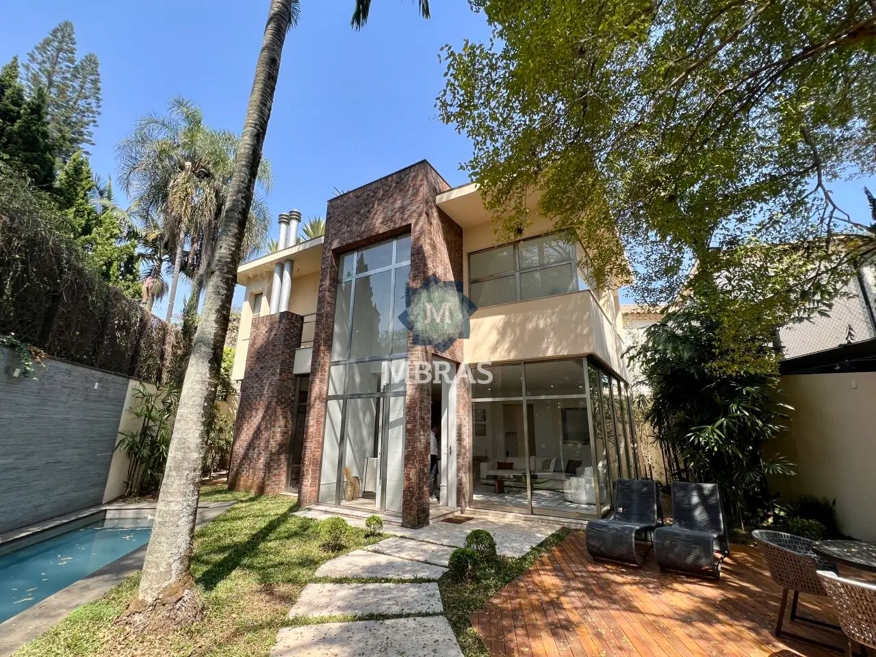 MARAVILHOSA RESIDÊNCIA CONTEMPORÂNEA COM TECNOLOGIAS INOVADORAS (VALOR SOB CONSULTA) - foto 0
