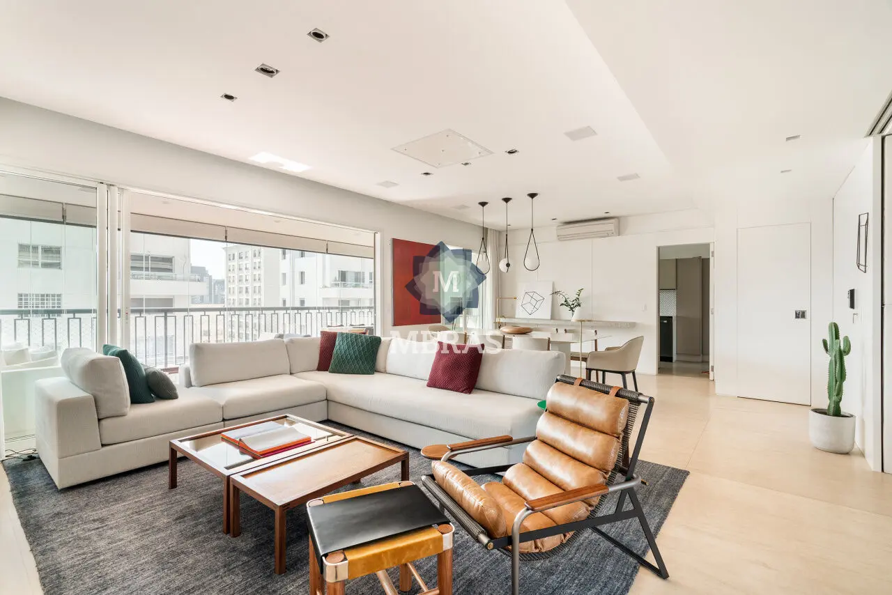 Belíssimo Apartamento em Prédio Ícone no Itaim - foto 0