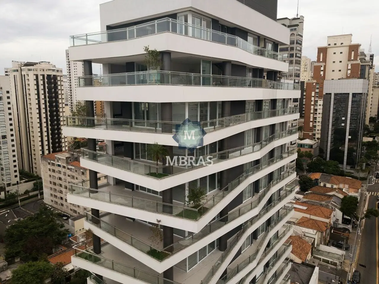 Apartamento incrível com vista para o Pq. Ibirapuera - pronto para morar - foto 0