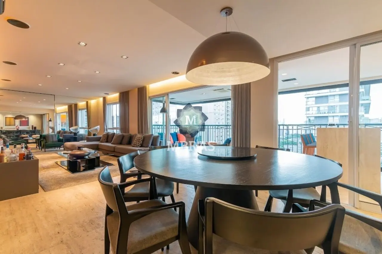 Maravilhoso apartamento com 192m² em uma localização privilegiada, na Vila Nova Conceição - foto 0