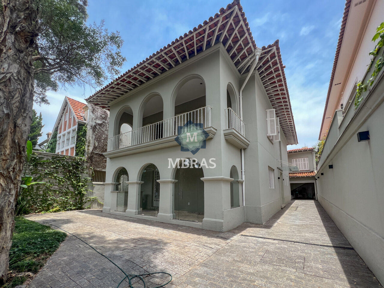Casa 3 Suítes na Região dos Jardins e Vila Nova Conceição - foto 0