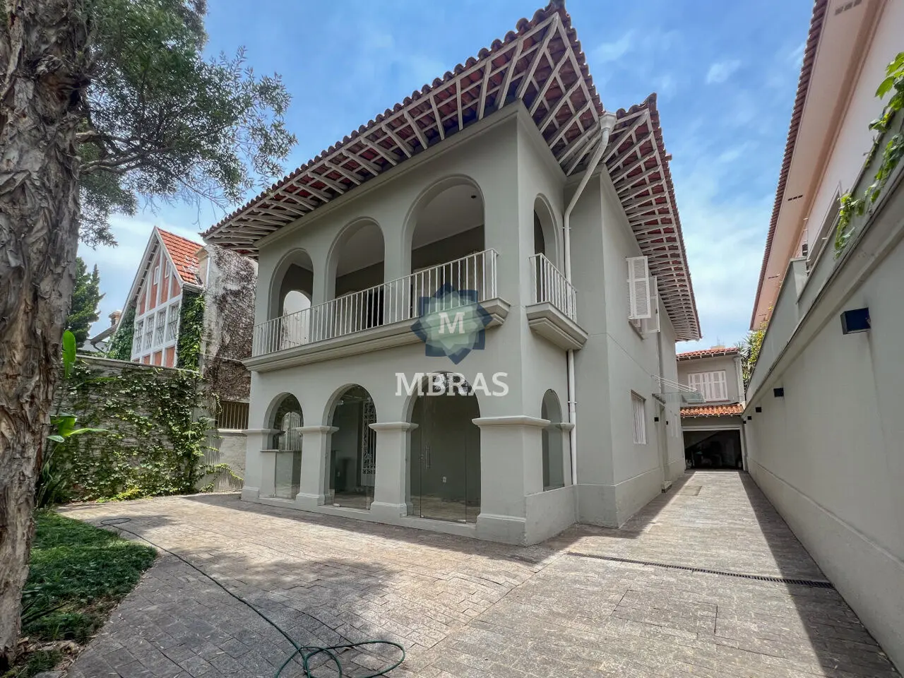 Casa 3 Suítes na Região dos Jardins e Vila Nova Conceição - foto 0