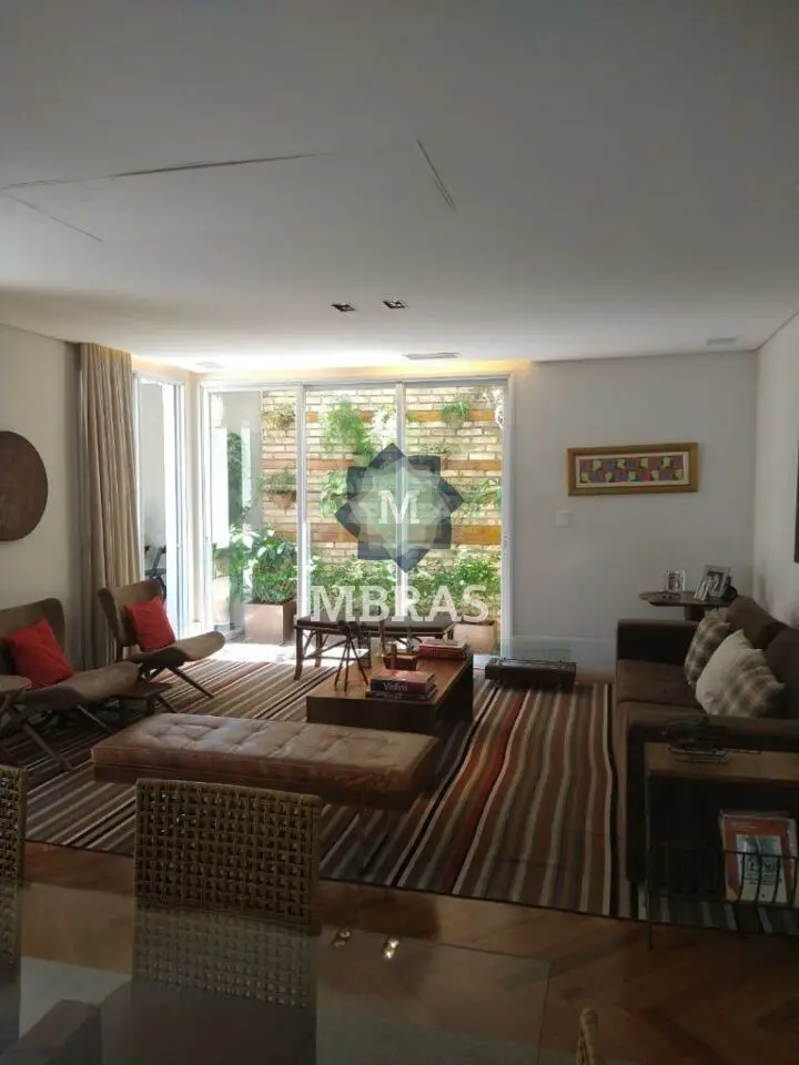 Linda Casa de Condomínio em Moema - foto 0