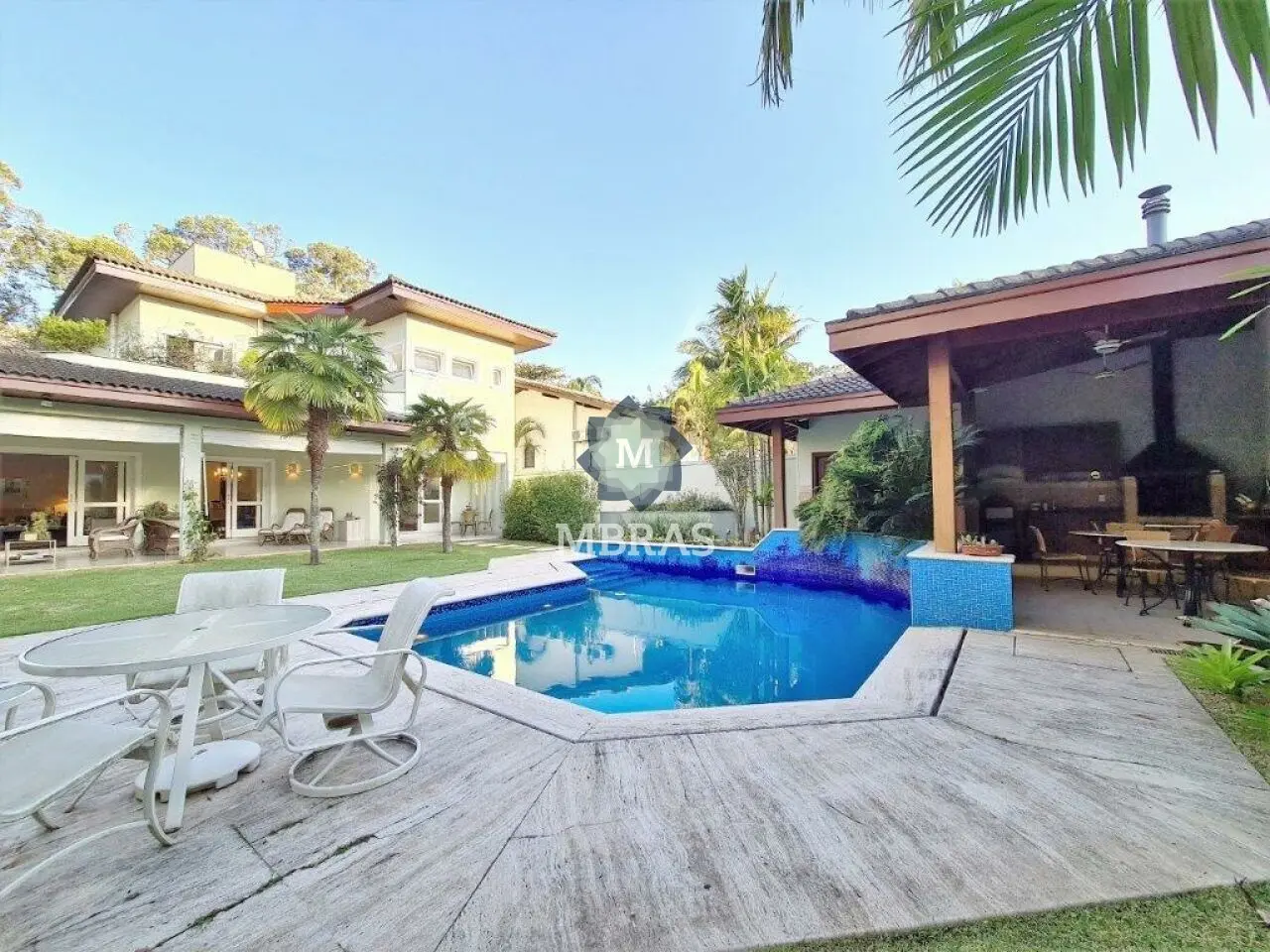 CASA DE ALTO PADRÃO | 4 SUÍTES | 10 VAGAS - foto 0
