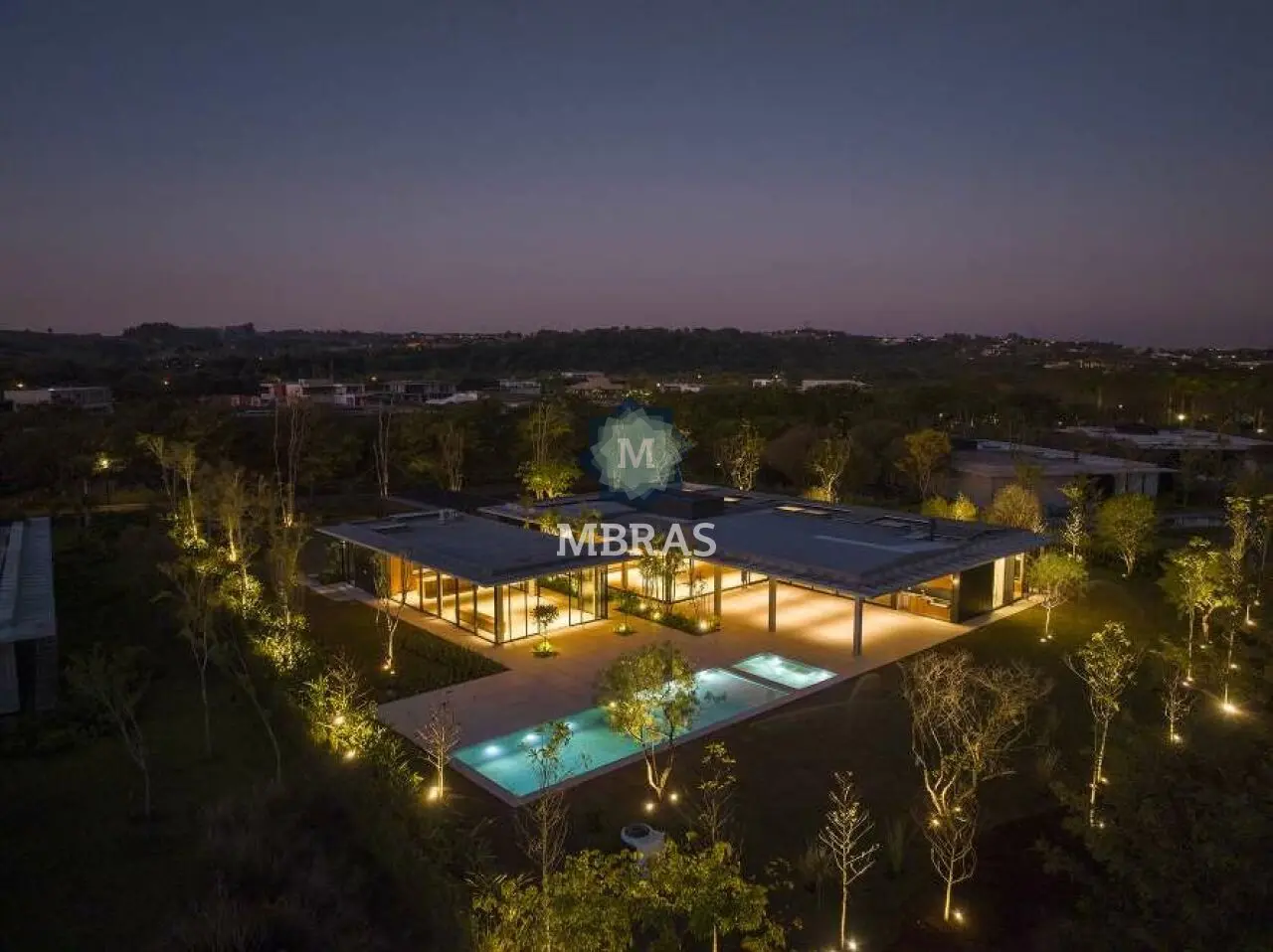 Casa cinematográfica com vista incrível no Fazenda Boa Vista - foto 0