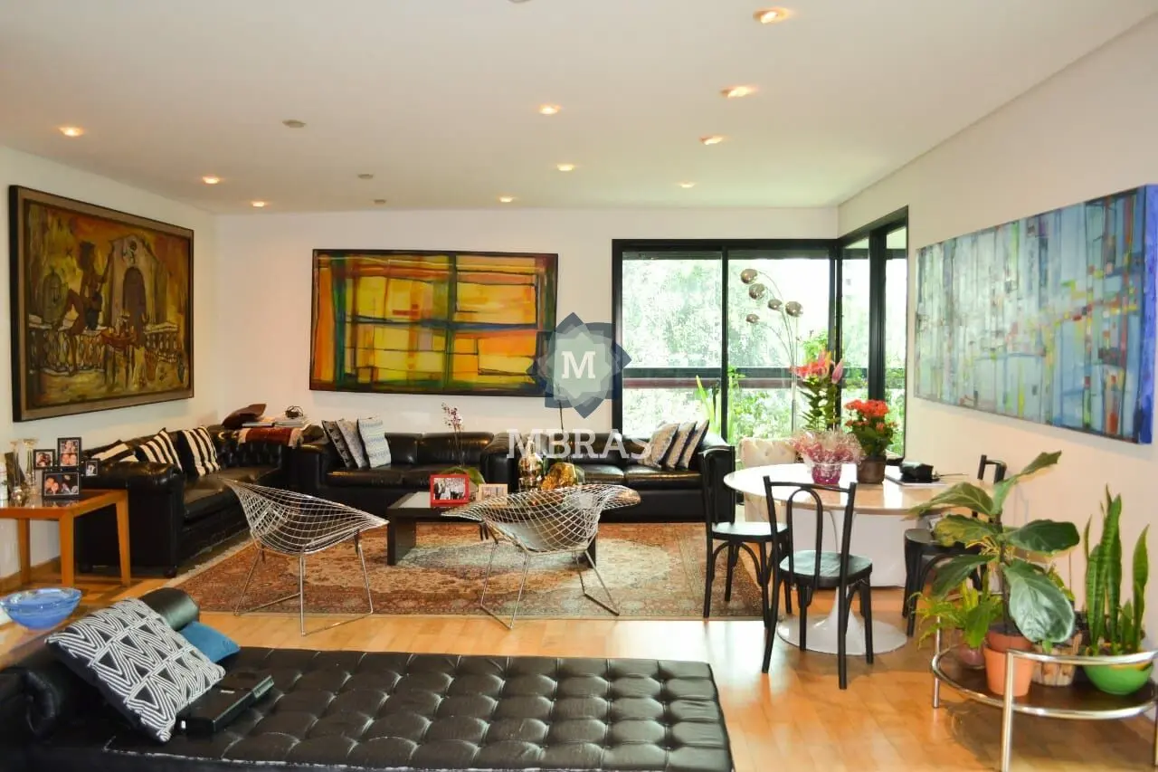 Apartamento 242m2, ampla iluminação natural. Suite principal com hidromassagem. - foto 0