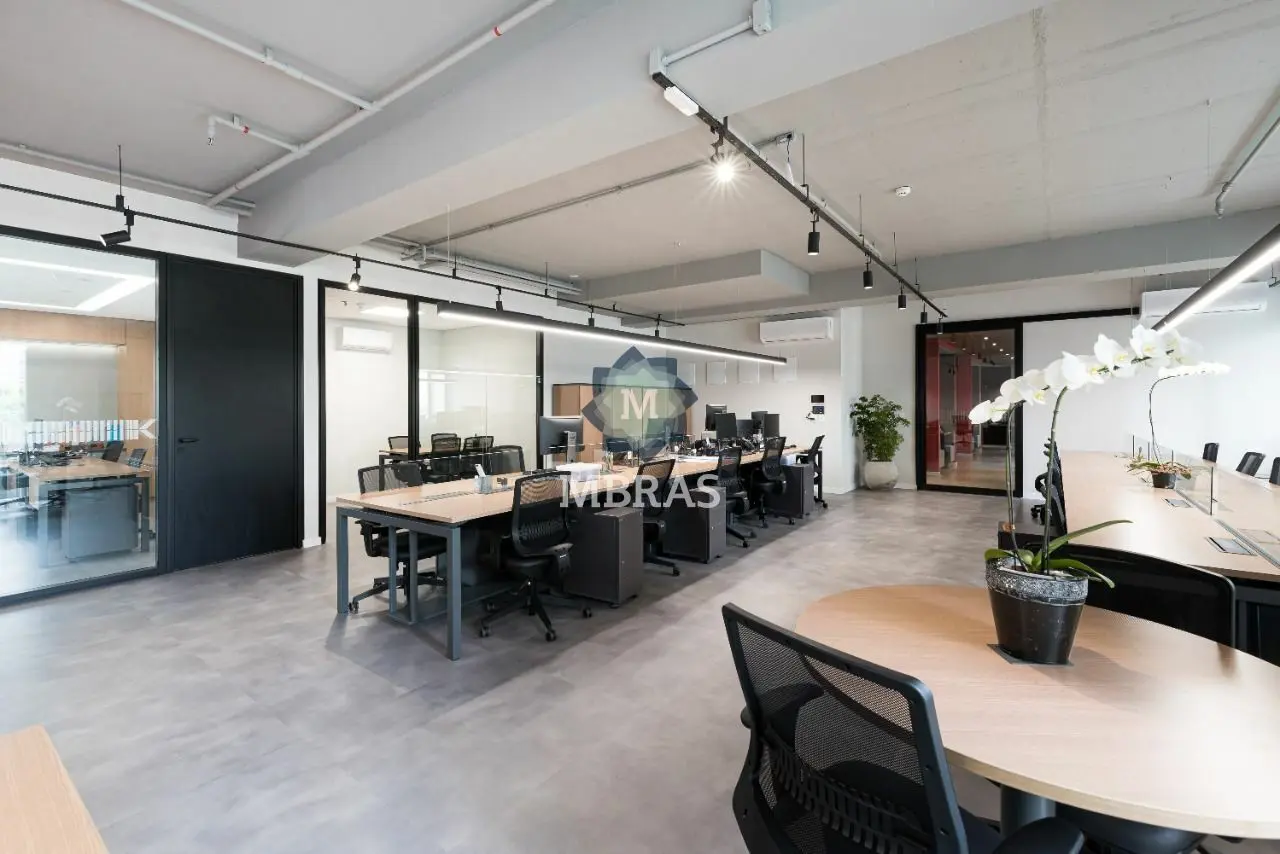 Conjunto comercial I 300m2 I Mobiliado - foto 0
