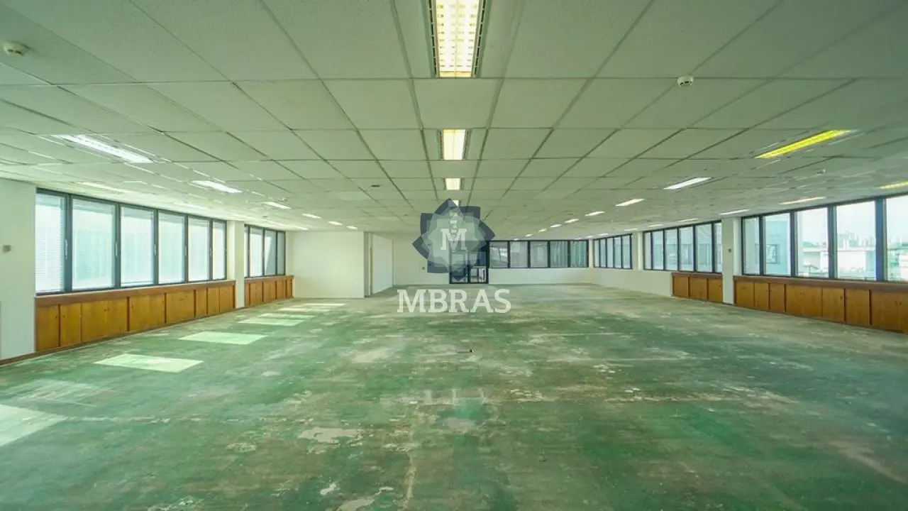 Excelente Conjunto Comercial no Melhor da Chácara Santo Antônio - foto 0