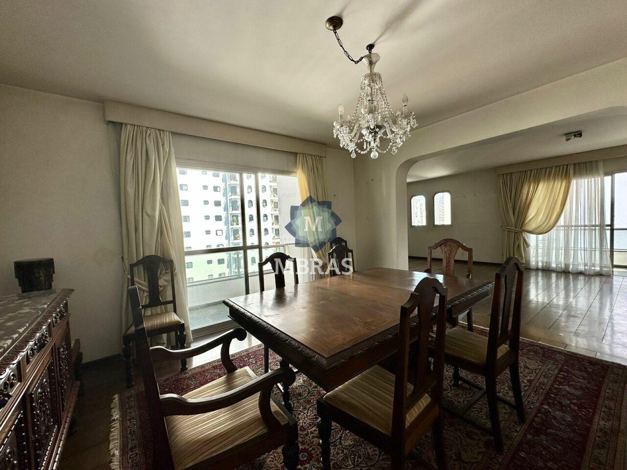 Apartamento para venda com 220m2 com potencial para reforma em Moema - foto 0
