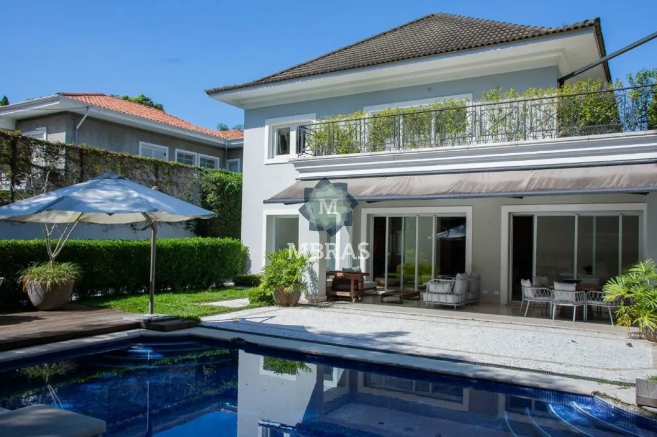 Casa em localização privilegiada no Jardim Europa - foto 0