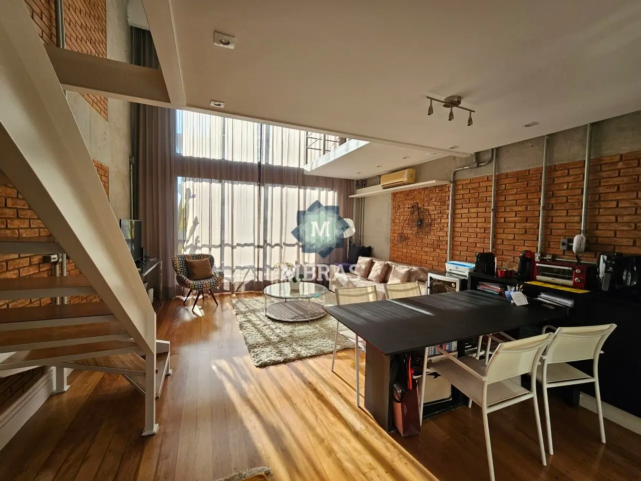 Duplex no Jardins - Estilo Industrial com Ótima Localização - foto 0