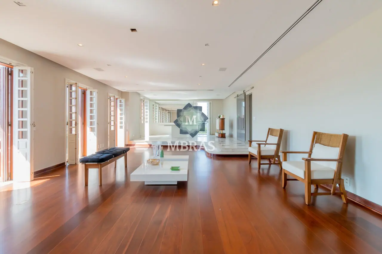 Apartamento no melhor estilo neoclassico com o moderno reformado - foto 0