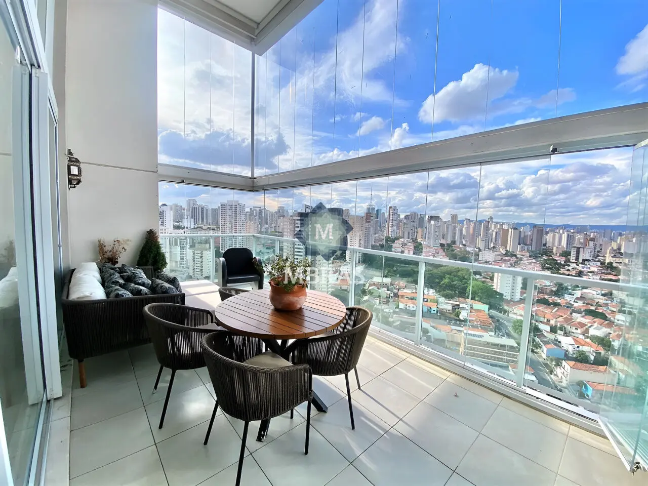 APTO COM VISTA PANORAMICA | PÉ DIREITO DUPLO - foto 0