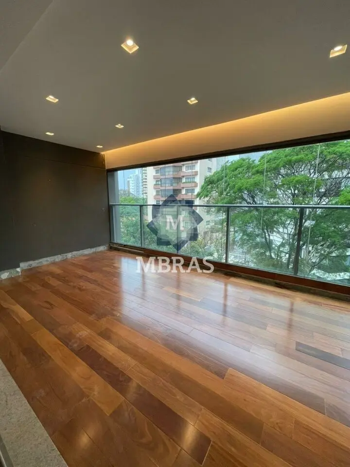 Lindo apartamento para locação ou venda em Moema - foto 1