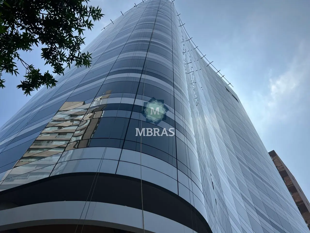 Loja ampla em prédio corporativo de 12 andares - foto 0