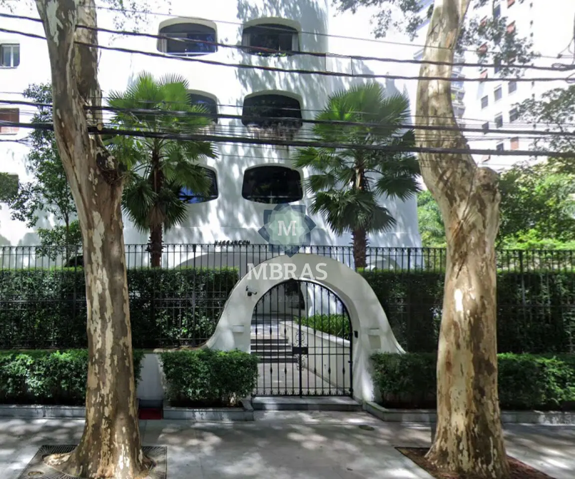 Excelente Apartamento Potencial para Reforma a Poucos Passos do Clube Pinheiros - foto 0
