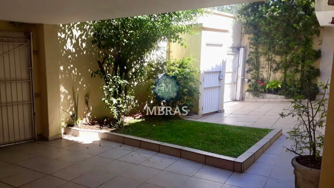 Linda Casa a venda na Granja Julieta! - foto 0