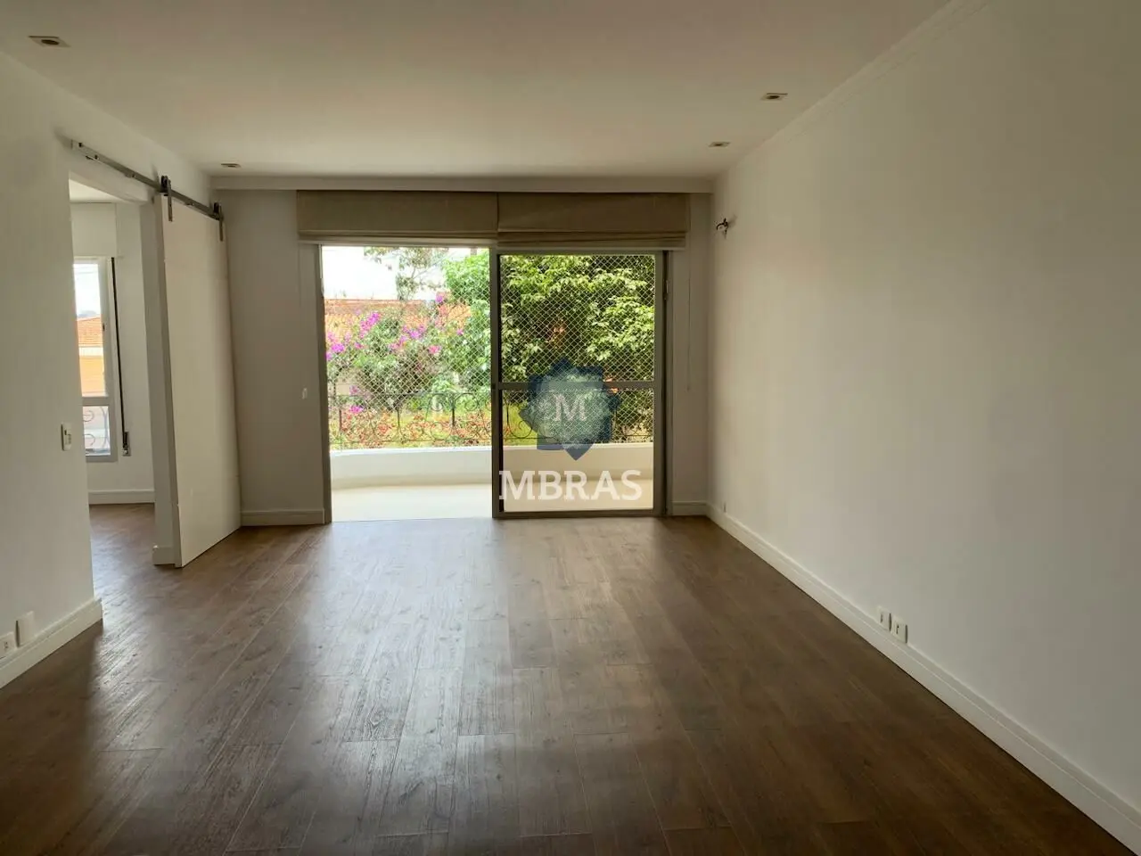 Apartamento reformado prédio clássico Vila Nova - foto 0