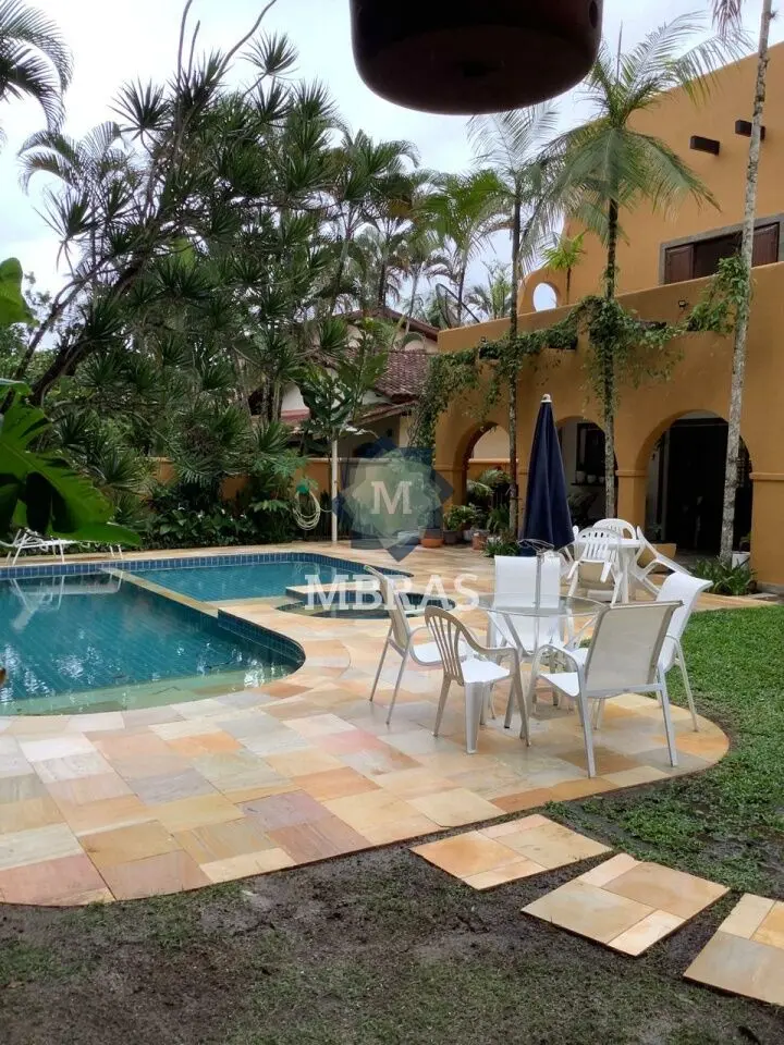 Casa com 5 suítes em Riviera de São Lourenço - foto 0