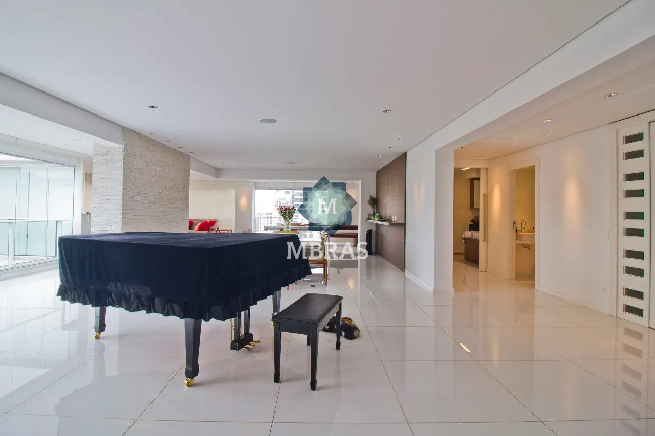 Vista Deslumbrante: Apartamento de Luxo em Andar Alto no Bairro Campo Belo - foto 0