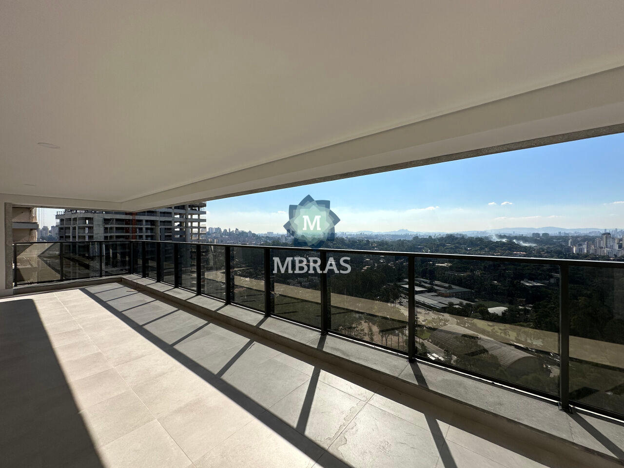 Parque Global, 186 m2 , andar alto - foto 0