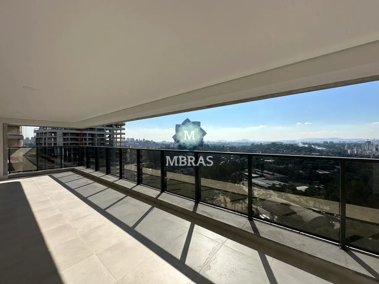 Parque Global, 186 m2 , andar alto - foto 0