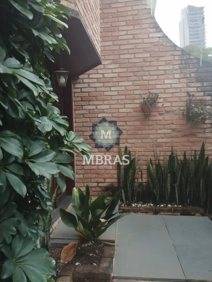 Charmosa casa próxima ao Metrô - foto 0