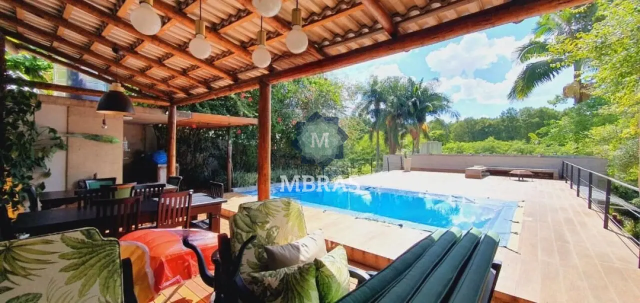 Charmosa casa em área residencial tranquila - foto 0