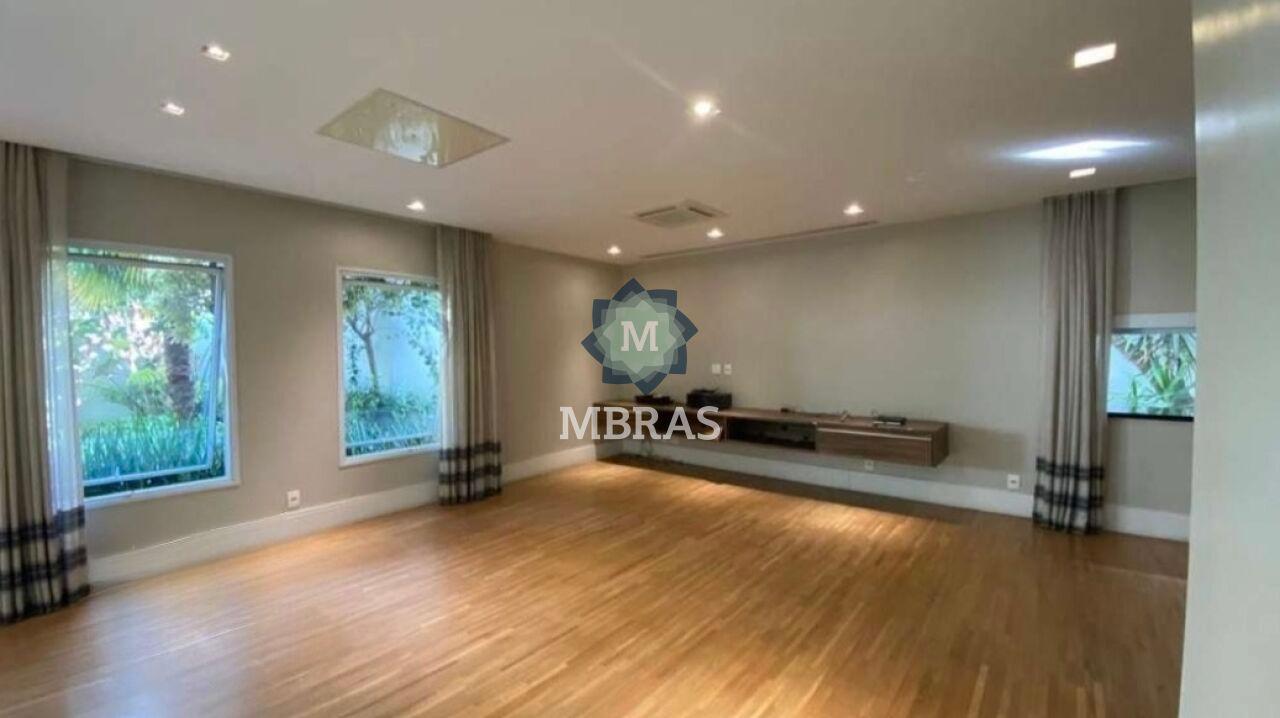 Casa em Alto de Pinheiros - 319m² - 3 suítes - 3 vagas - foto 0