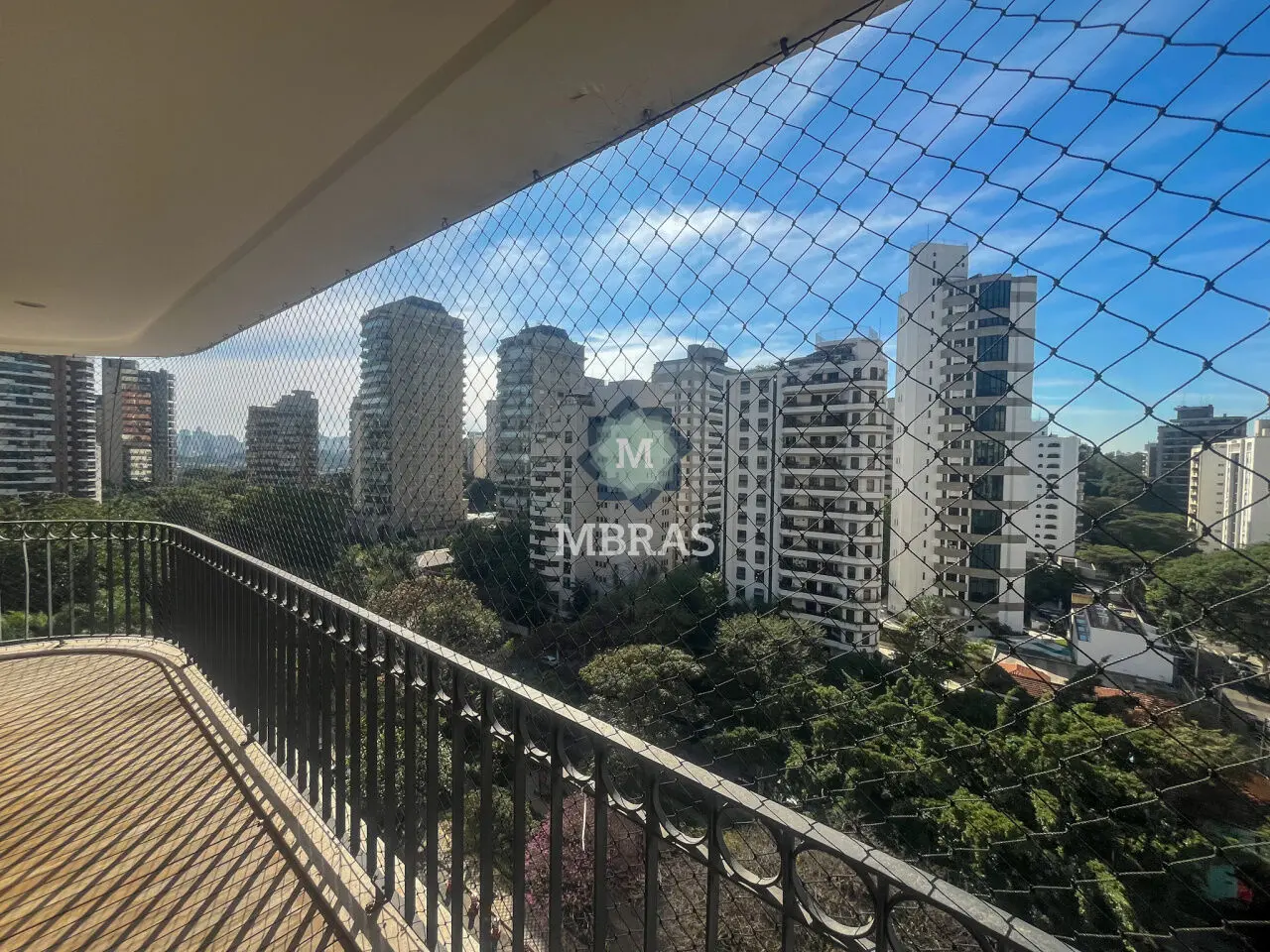 Apartamento na Praça Pereira Coutinho - foto 0