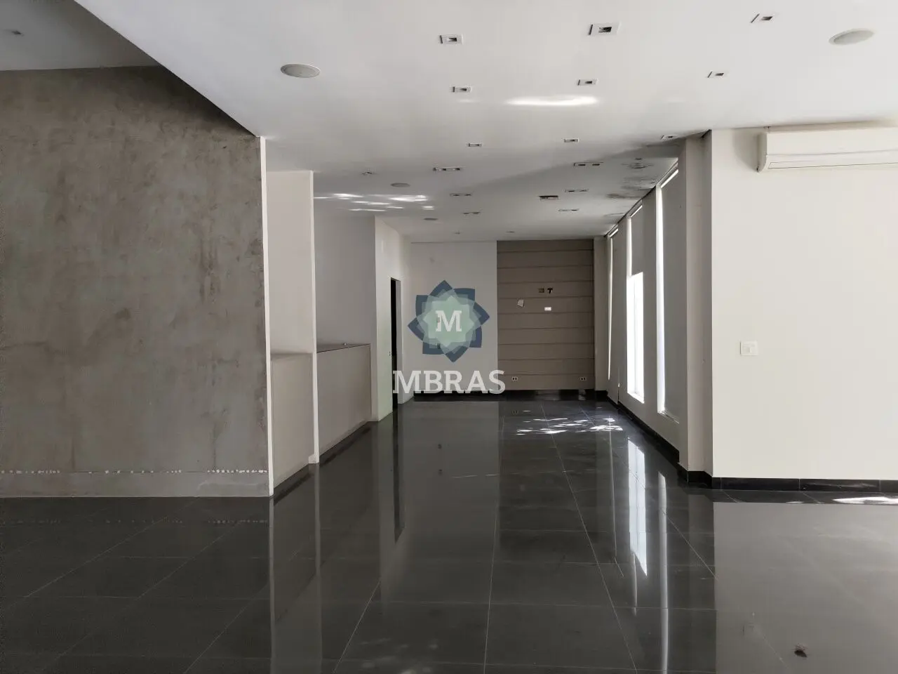 Ponto comercial de grande visibilidade - foto 0