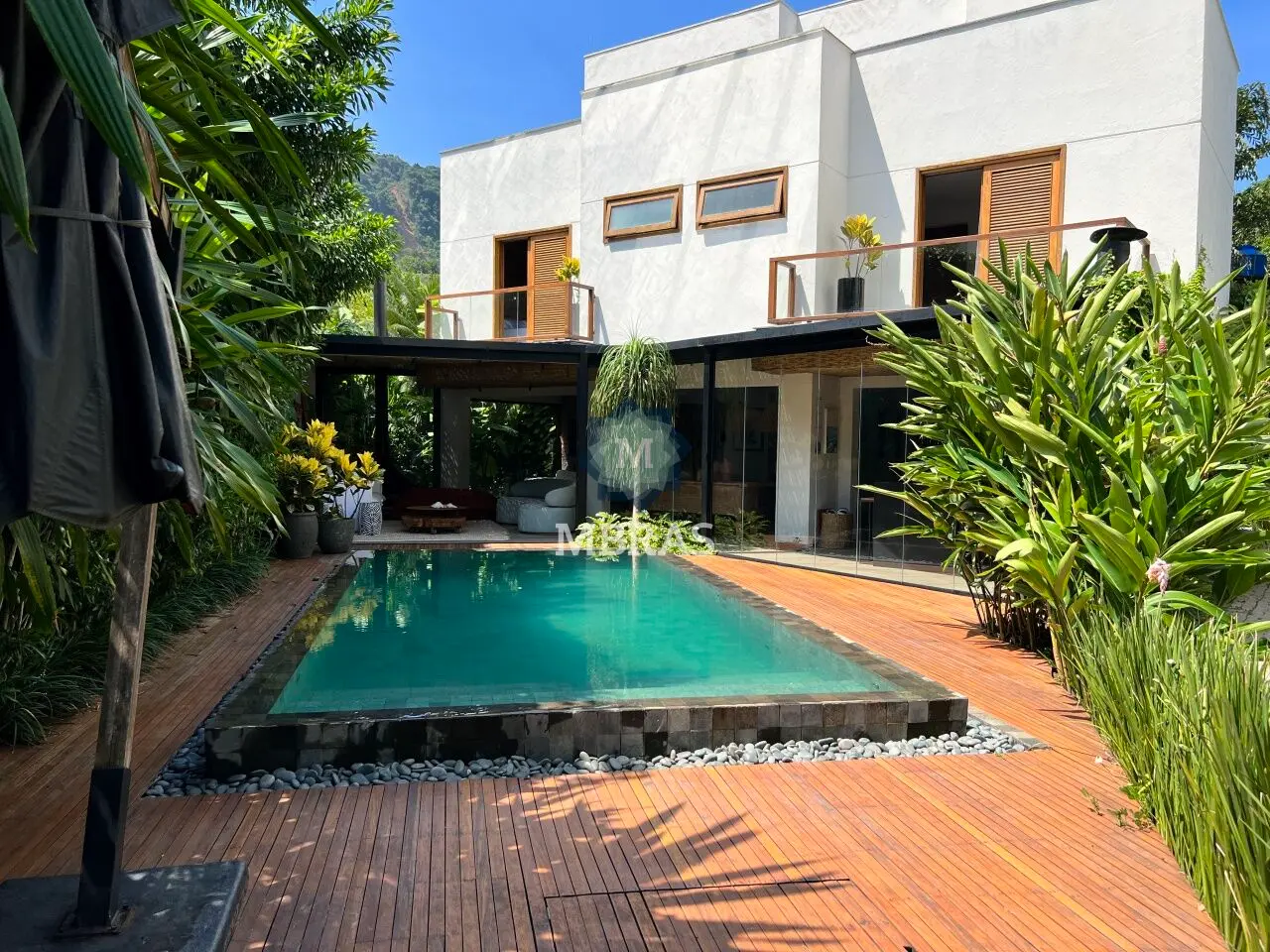 Charmosa Casa Pé na Areia - foto 0