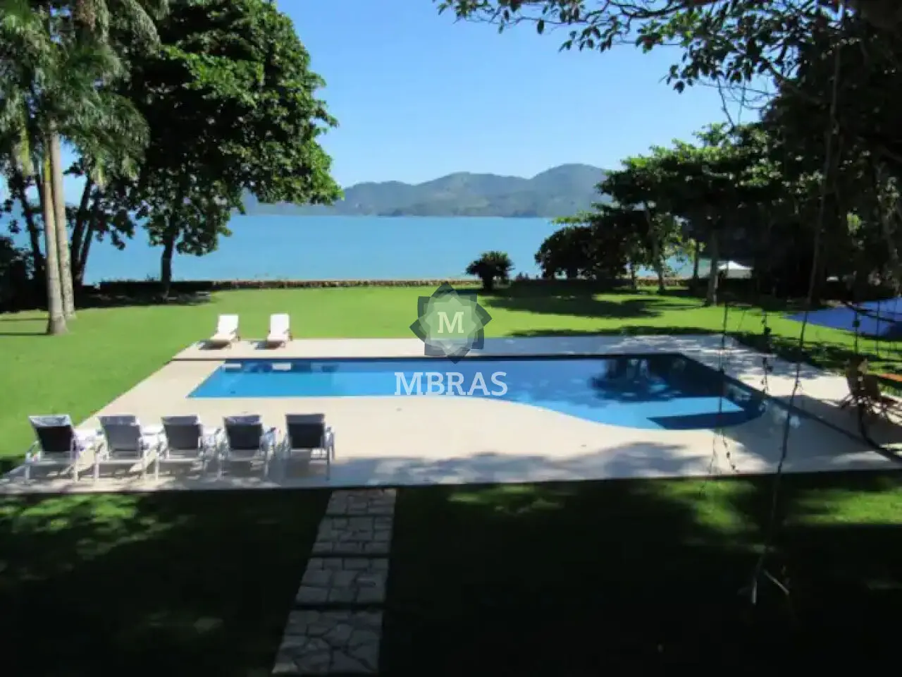 Maravilhosa casa em Ubatuba - foto 0