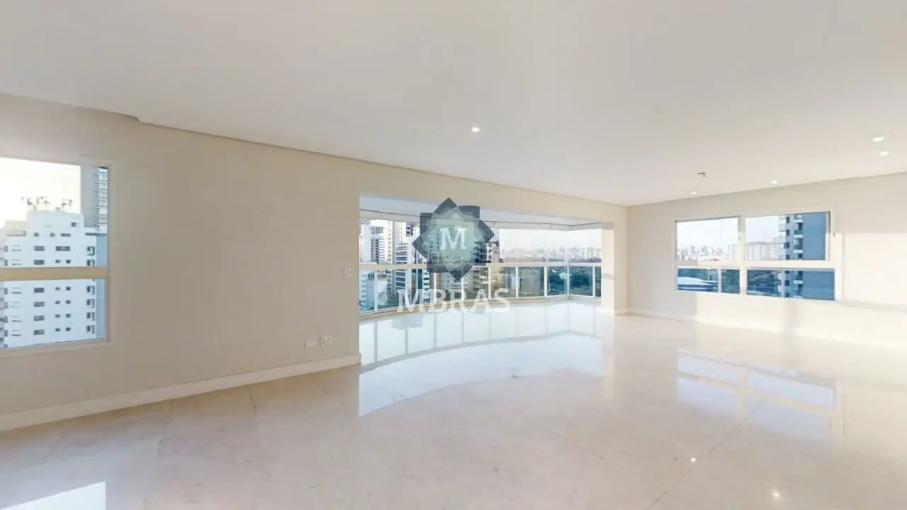 Luxuoso Apartamento em Moema: Vista Deslumbrante e Conforto Incomparável - foto 0