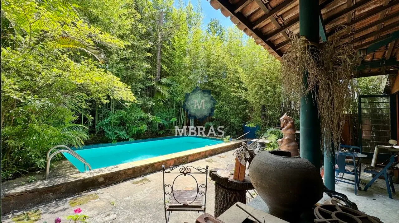 Casa exclusiva à venda com 5 quartos, sendo uma suite, no bairro do Pacaembú - foto 0