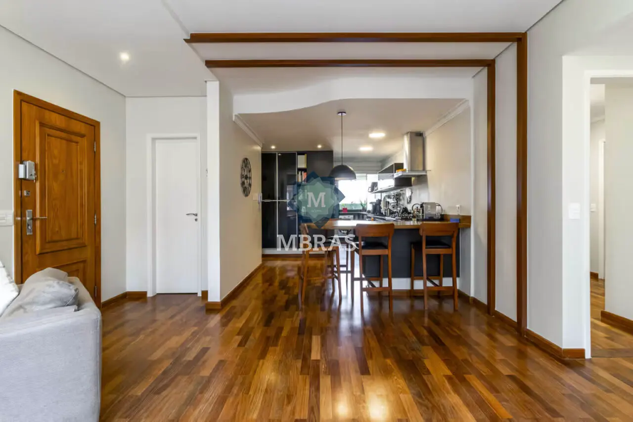 Cobertura Duplex Elegante em Prédio Bem Localizado - foto 0