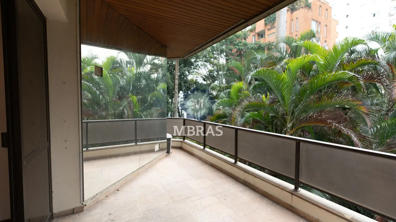 Apartamento Exclusivo no Coração do Itaim Bibi | 197m² de Luxo e Conforto | 3 Suítes | 3 Vagas - foto 0
