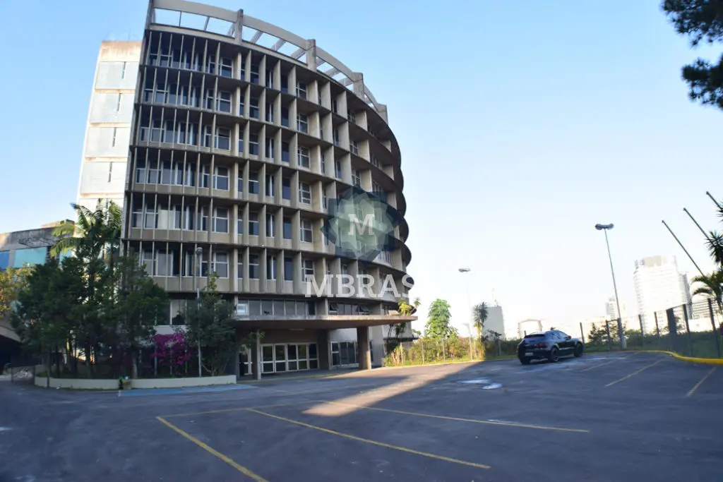 Prédio comercial monousuário com planta extremamente multifuncional para qualquer segmento - foto 0