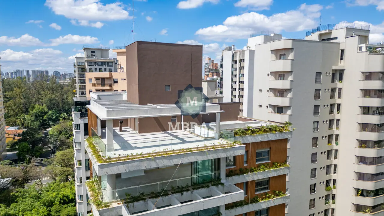 Cobertura Duplex | A passos da Praça Pereira Coutinho - foto 0
