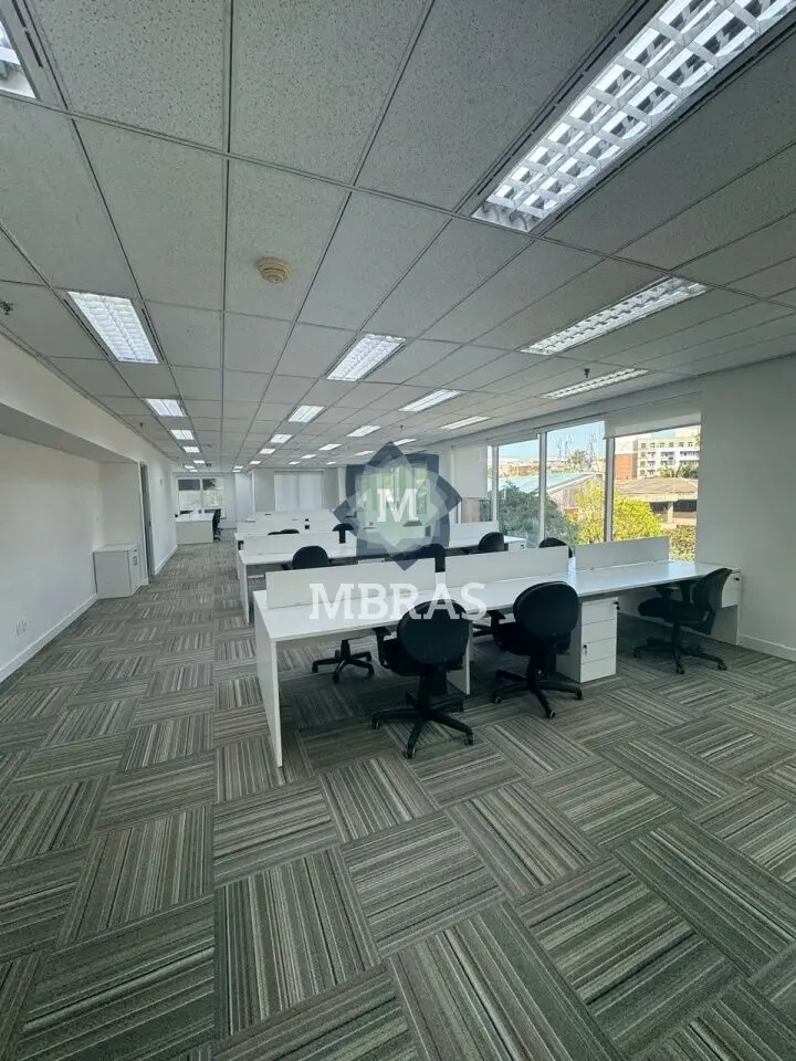 Conjunto Comercial no Edifício Briman 11 Elegância e Eficiência - foto 0