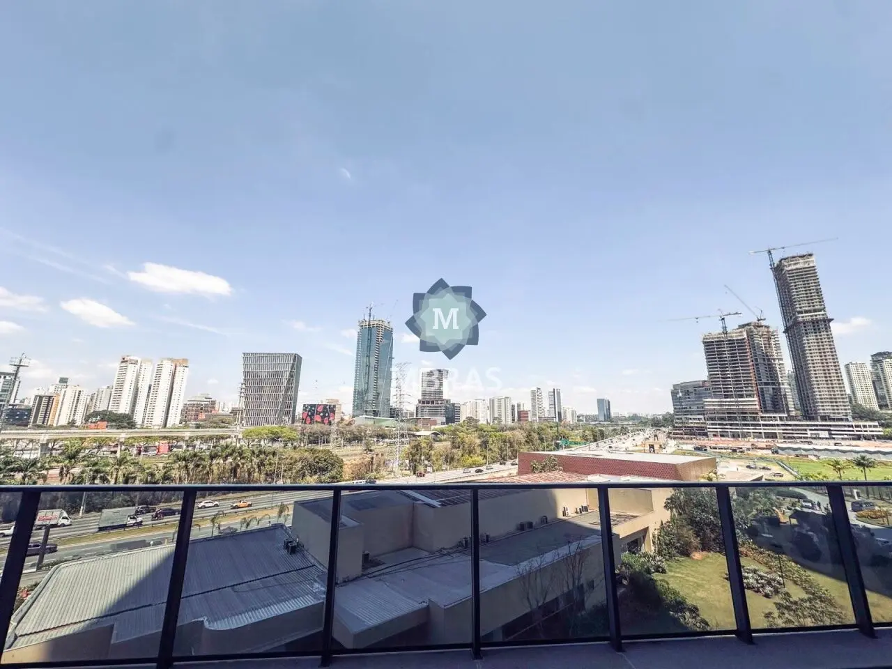 Garden de 330m² com 4 suítes, área gourmet e 4 vagas - foto 0