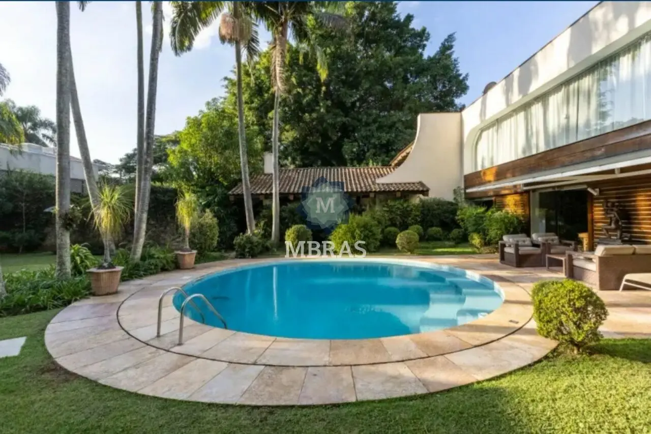 Linda Casa com Localização Privilegiada no Cidade Jardim - foto 0
