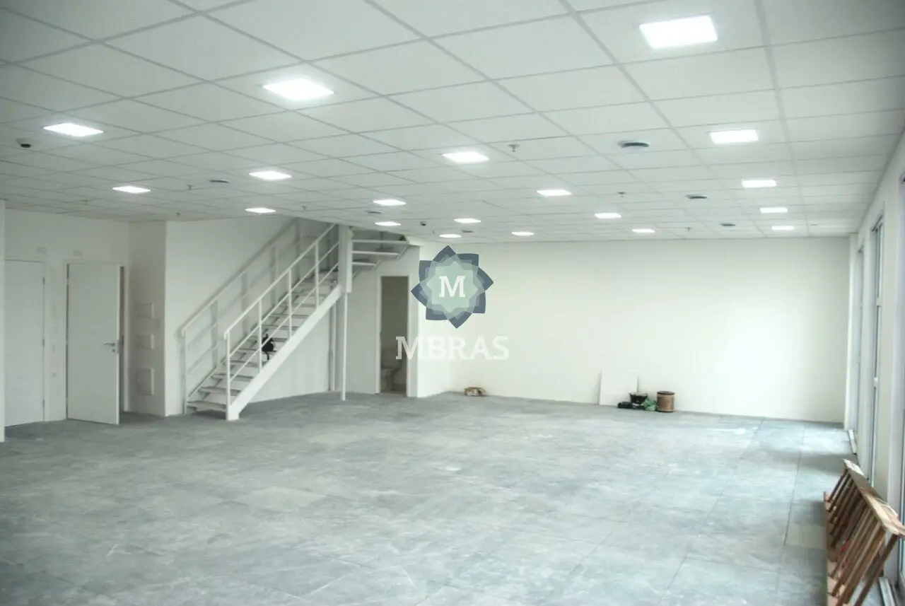 Conjunto Corporativo Premium no Capital Corporate - Unificação Elegante e Layout Amplo - foto 0