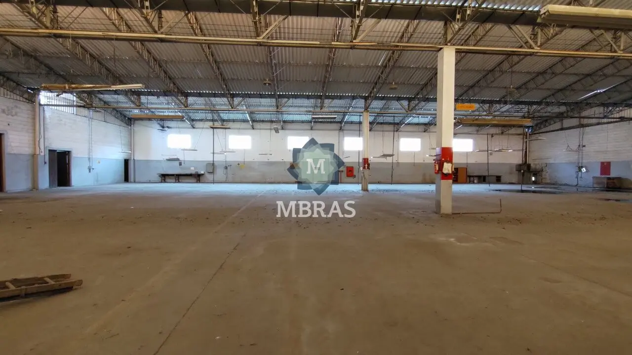 Excelente galpão com edifícios administrativos - foto 0