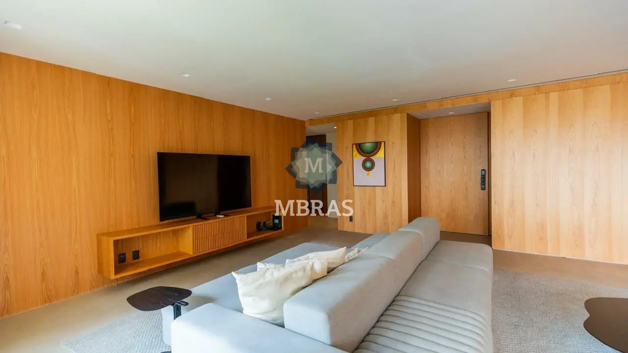 Altíssimo Padrão no Itaim Bibi com Vista Exclusiva - foto 0