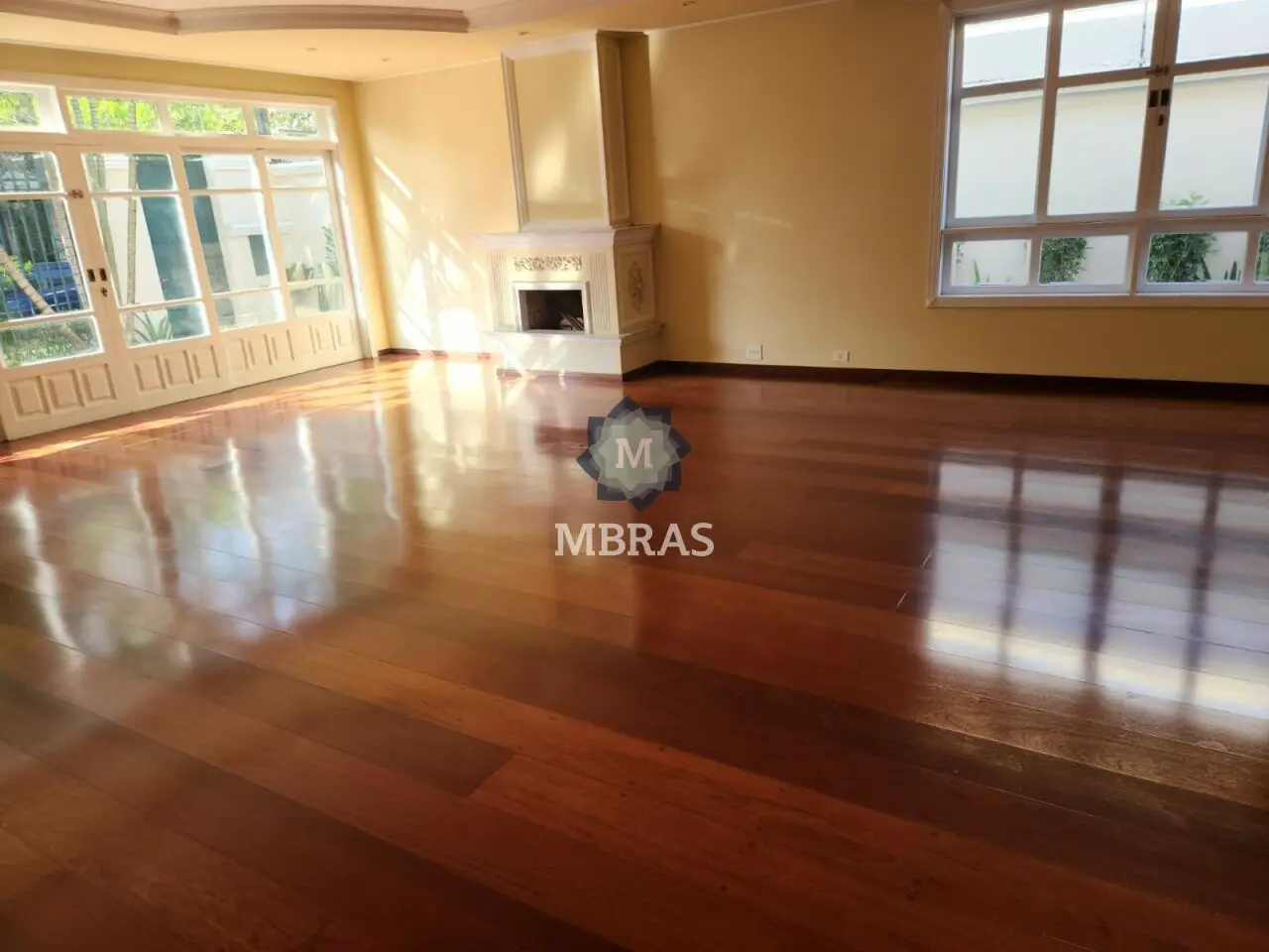 Oportunidade no Jardim Lusitânia: Casa Ampla Próxima ao Ibirapuera - foto 0